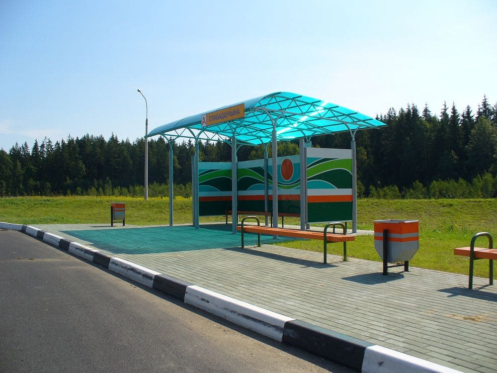 Автобусная остановка на автомобильной дороге М-2